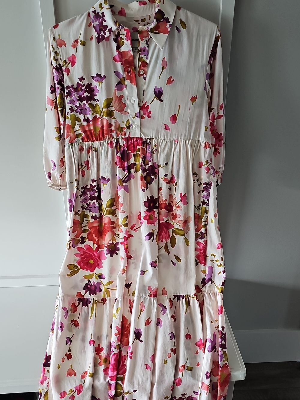 Maeve Bettina White Maxi Dress with Pink & Purple Floral Fits Like A Sz 2/4